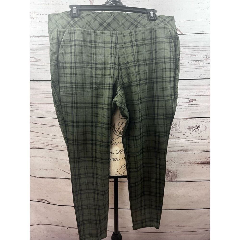 Torrid 1x green/black plaid skinny jeggings - 3051